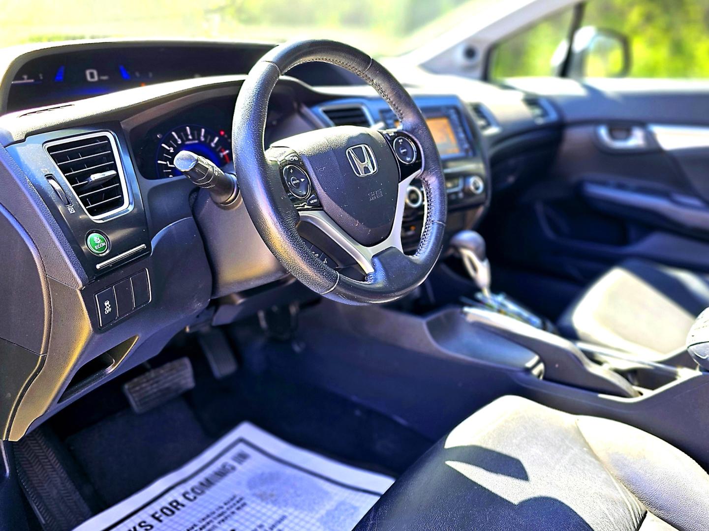 2013 Silver Honda Civic EX-L Sedan 5-Speed AT (2HGFB2F94DH) with an 1.8L L4 SOHC 16V engine, 5-Speed Automatic transmission, located at 18001 Kellogg Rd, Saucier, MS, 39574, (228) 832-1441, 139.421463, -76.641457 - Photo#9